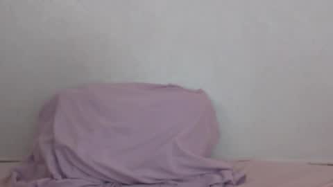 Snapshot of mikahdos chatting on 12.02.24 SORAYA online show from 12.02.24