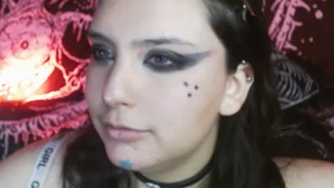 Snapshot of mikaskullcs chatting on 10.20.25 Mika online show from 10.20.25