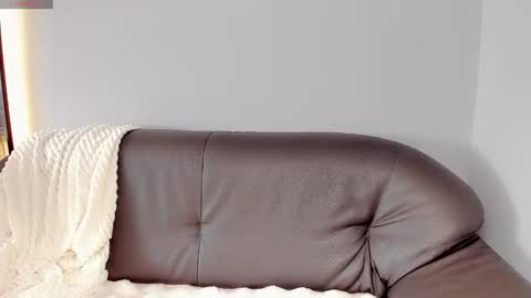 mikasssu online show from 12.17.25