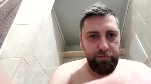 Mika online show from 12.27.24