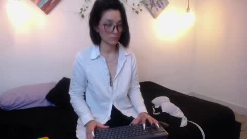 Snapshot of mikaza_akerman chatting on 04.30.26 mikaza online show from 04.30.26