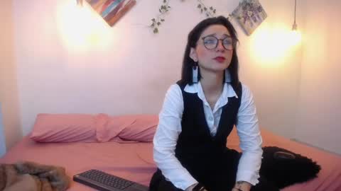 Snapshot of mikaza_akerman chatting on 05.30.26 mikaza online show from 05.30.26
