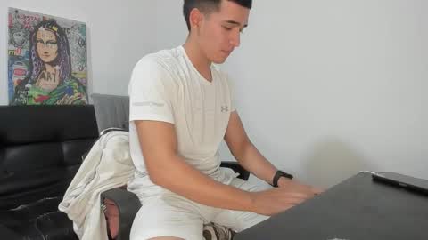 mike3xxx online show from 10.24.25