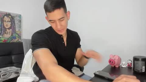 mike3xxx online show from 11.08.25