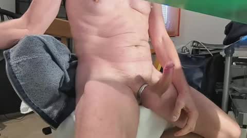 Snapshot of mike4playhot chatting on 10.20.25 mike4playhot online show from 10.20.25