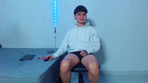 Mike IMDEPENDIENT MODEL online show from 10.17.25