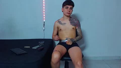 Mike IMDEPENDIENT MODEL online show from 11.16.25