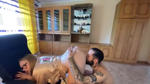 Snapshot of mike_and_anna_ chatting on 09.21.25 Mike and anna online show from 09.21.25