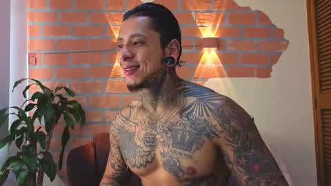 Snapshot of mike_jonness chatting on 10.23.25 M I K E online show from 10.23.25