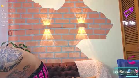 Snapshot of mike_jonness chatting on 10.24.25 M I K E online show from 10.24.25