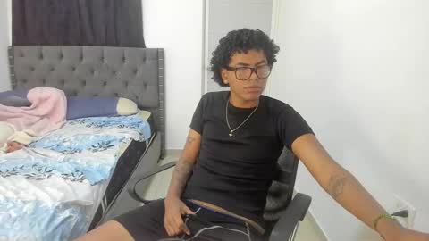 mike_master9 online show from 10.20.25