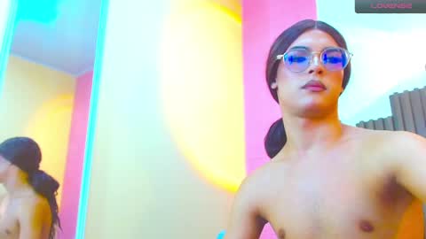 Snapshot of mike_nour chatting on 12.16.24 IM MIKE online show from 12.16.24