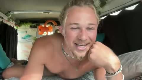 Snapshot of mike_sunn chatting on 10.25.25 Mike online show from 10.25.25