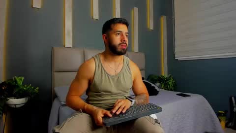 Snapshot of mikeblare chatting on 12.29.24 Mike Blare online show from 12.29.24