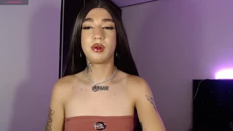Snapshot of mikee_g chatting on 01.03.25 ZARA BLARE online show from 01.03.25