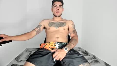 mikee_scooth online show from 11.16.25