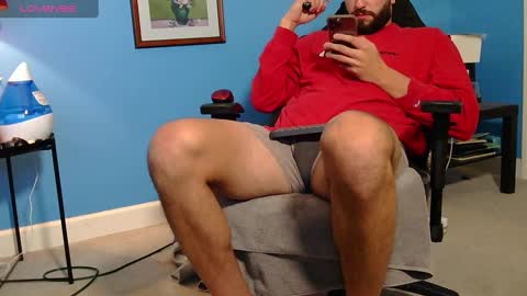 Snapshot of mikehawk1589 chatting on 01.15.25 mikehawk1589 online show from 01.15.25