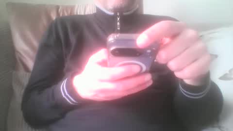 mikehockishuge9 online show from 04.14.26