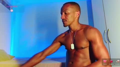 Snapshot of mikejaybr chatting on 10.05.25 Mike Jay online show from 10.05.25