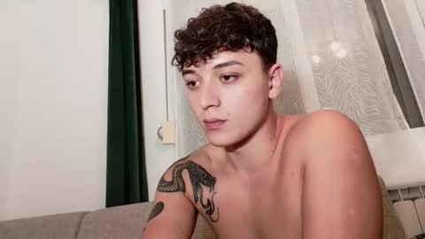 MikeLaur online show from 10.06.25