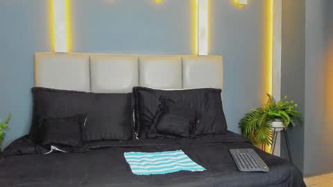 MIKE PARK  online show from 09.13.25