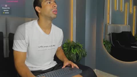 MIKE PARK  online show from 10.03.25