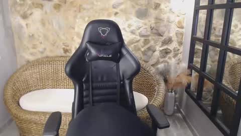 MIKE PARK  online show from 10.08.25