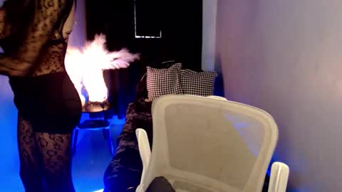 Mistress MikeyAlawi online show from 02.23.26