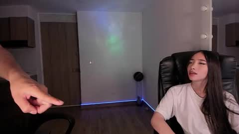 VIOLETAMIKE online show from 10.10.25