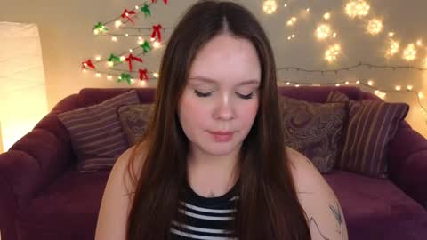 Snapshot of miki_miki_cutie chatting on 12.27.24 Mikki online show from 12.27.24