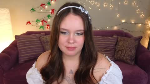 Snapshot of miki_miki_cutie chatting on 01.01.25 Mikki online show from 01.01.25