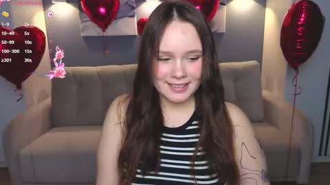 Snapshot of miki_miki_cutie chatting on 02.14.25 Mikki online show from 02.14.25
