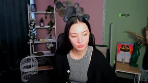 Snapshot of miki_nikki chatting on 09.09.25 Miki online show from 09.09.25