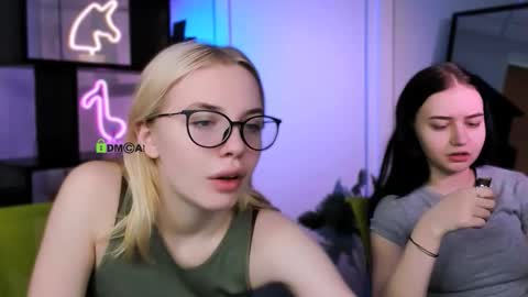 miki_ti online show from 01.18.26