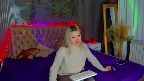 MikkiShows online show from 03.07.25