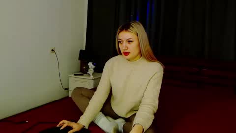 MikkiShows online show from 03.11.25