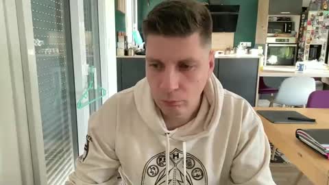 Snapshot of miklp8463 chatting on 02.05.26 miklp8463 online show from 02.05.26