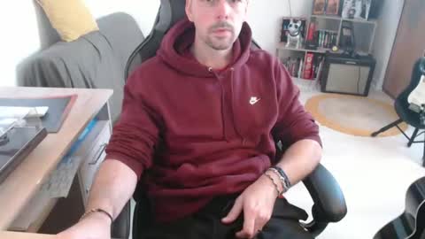 Snapshot of mikmik91 chatting on 02.17.26 mikmik91 online show from 02.17.26