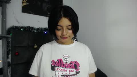 Snapshot of mikoto_urab chatting on 12.17.24 Mikoto Urb online show from 12.17.24