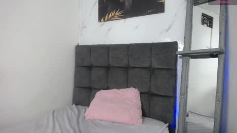 Snapshot of mikoto_urab chatting on 01.21.25 Mikoto Urb online show from 01.21.25