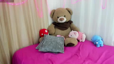 Snapshot of mikoto_urab chatting on 03.01.25 Mikoto Urb online show from 03.01.25