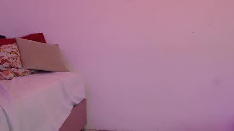 Snapshot of mikoto_urab chatting on 10.27.25 Mikoto Urb online show from 10.27.25