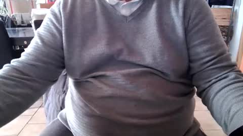 Snapshot of mikou58 chatting on 02.08.25 mikou58 online show from 02.08.25