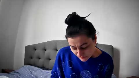 Mikyloveu online show from 02.06.25