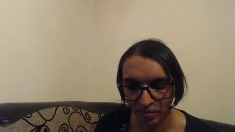 Snapshot of mikyzazo chatting on 12.08.24 Miky Zazo online show from 12.08.24