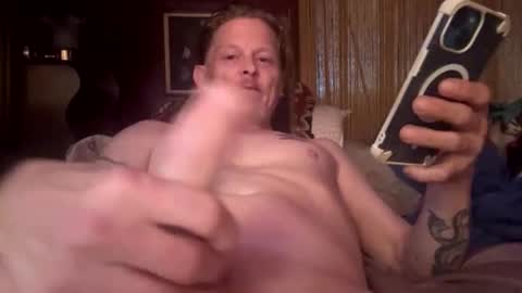 Snapshot of mil8207 chatting on 10.24.25 mil8207 online show from 10.24.25