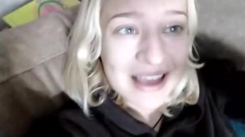 Mila 420 online show from 09.17.25