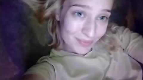 Mila 420 online show from 09.21.25