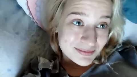 Mila 420 online show from 10.22.25