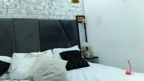 mila_adamss online show from 12.27.24